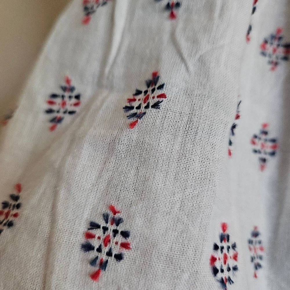 Sim & Sam Embroidered Tank Top - Picture 5 of 8